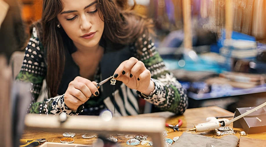 5 Reasons Why do Women's Love Handmade Jewelry